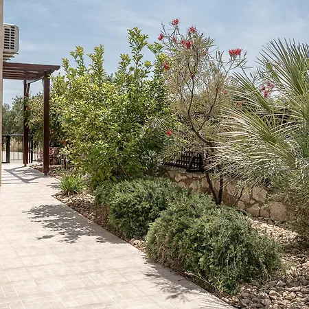 Villa La Torre Palio Gerani