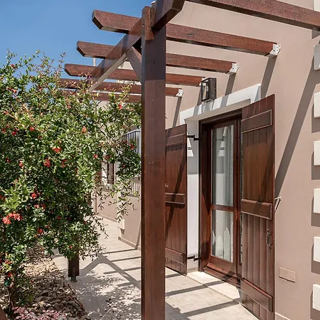 Villa La Torre Palio Gerani